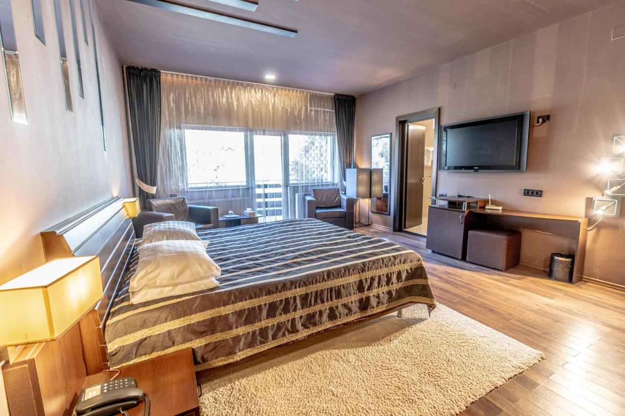 Hotel Belvedere Brasov Exterior photo