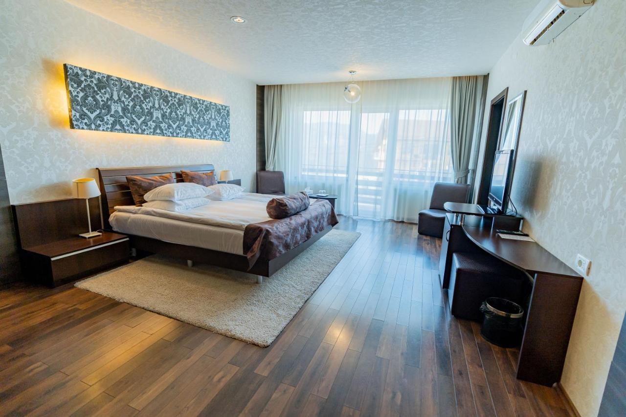 Hotel Belvedere Brasov Exterior photo