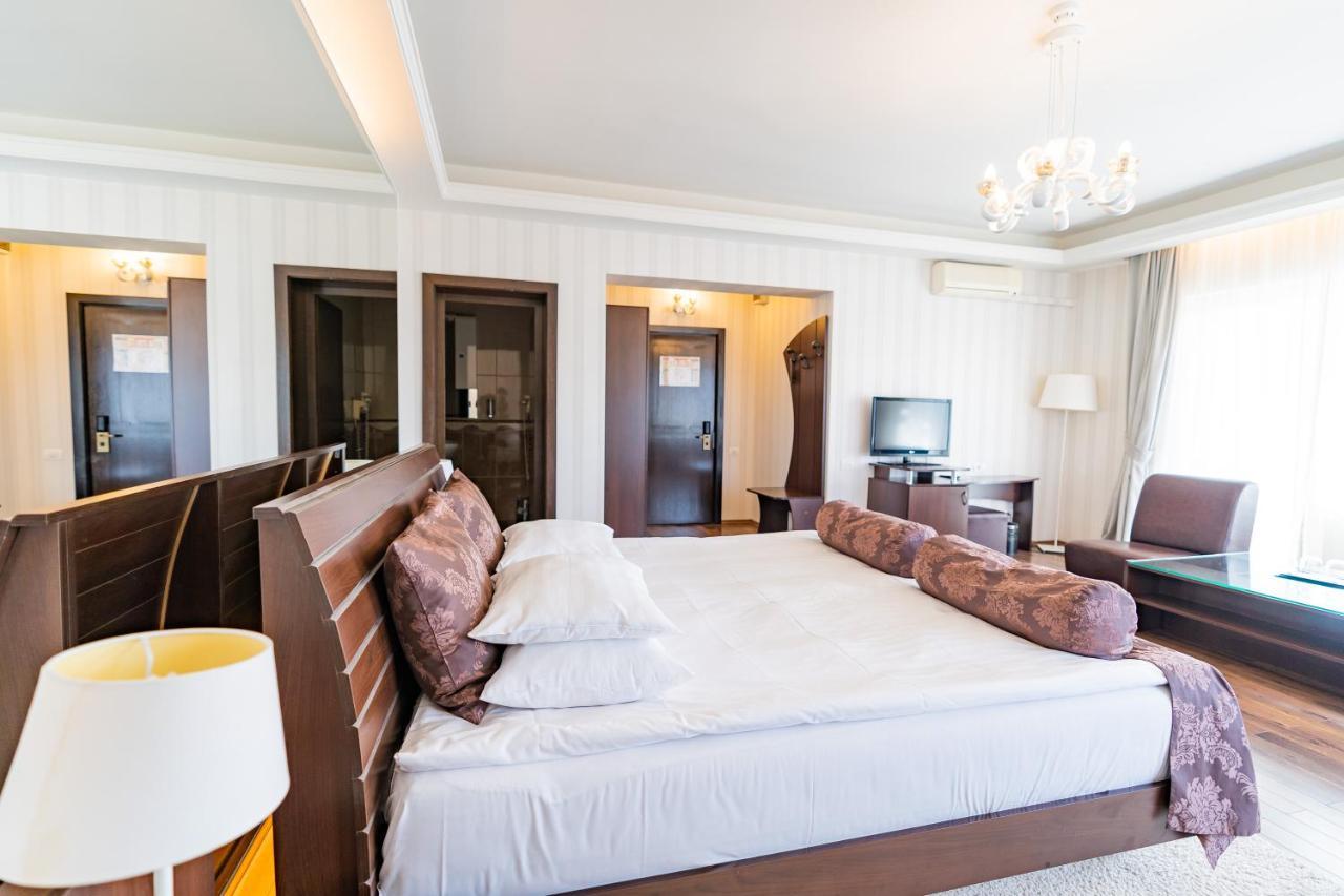 Hotel Belvedere Brasov Exterior photo
